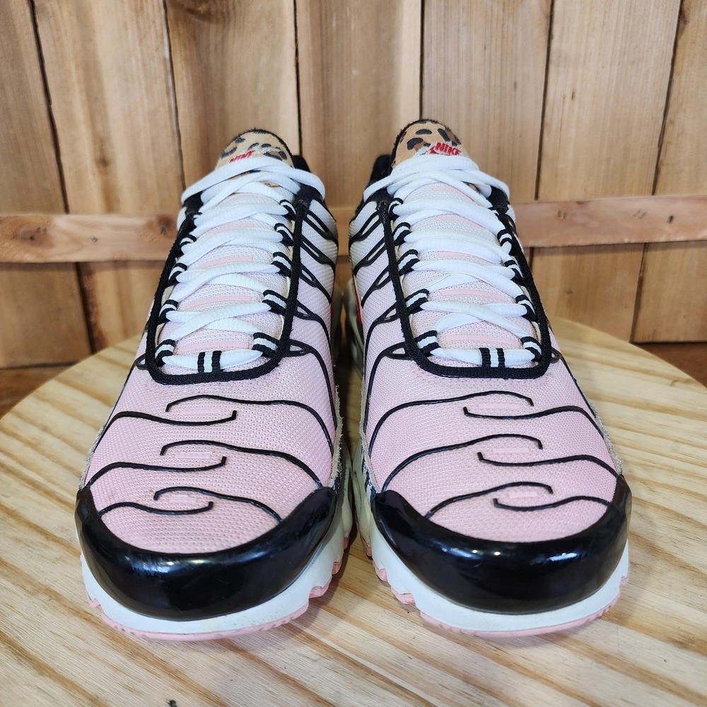 Nike Air Max Plus Shoes Womens 10 Pink Animal Instinct Print Sneakers DZ4842-600 - Picture 2 of 10